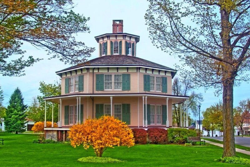 Octagon-shaped House