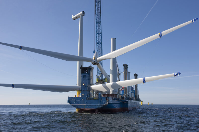 Offshore wind turbine installation