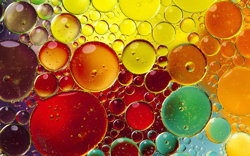 Oil Droplets in Water — Red, Vibrant
