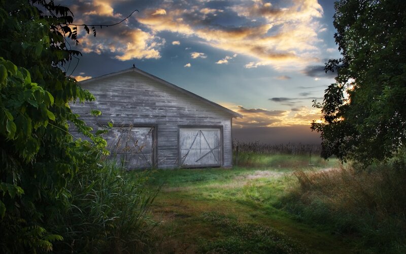 Old Barn at Sunset — Green, Serene