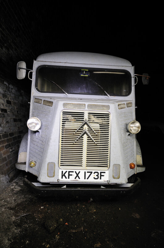 Old Citroën truck at night