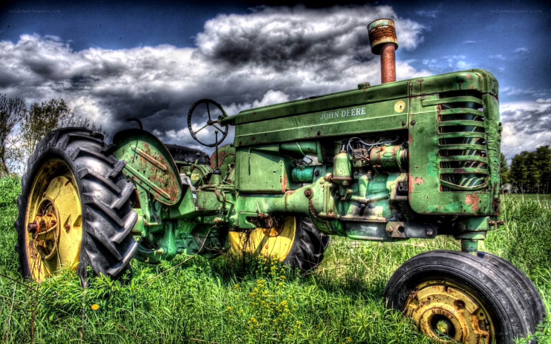 Old green John Deere tractor