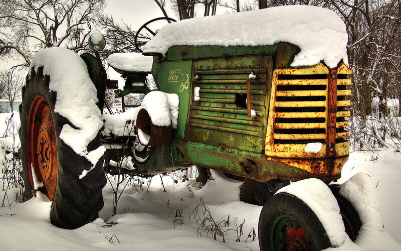 Old Green Tractor — Quiet