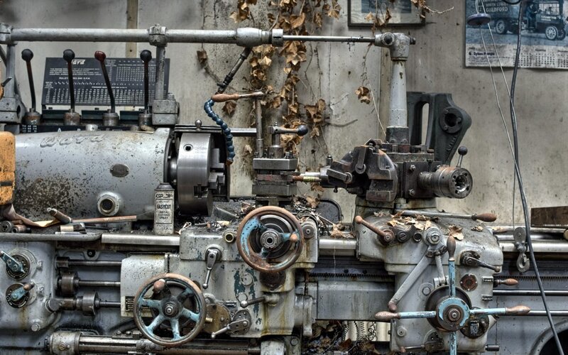 Old Lathe Machine