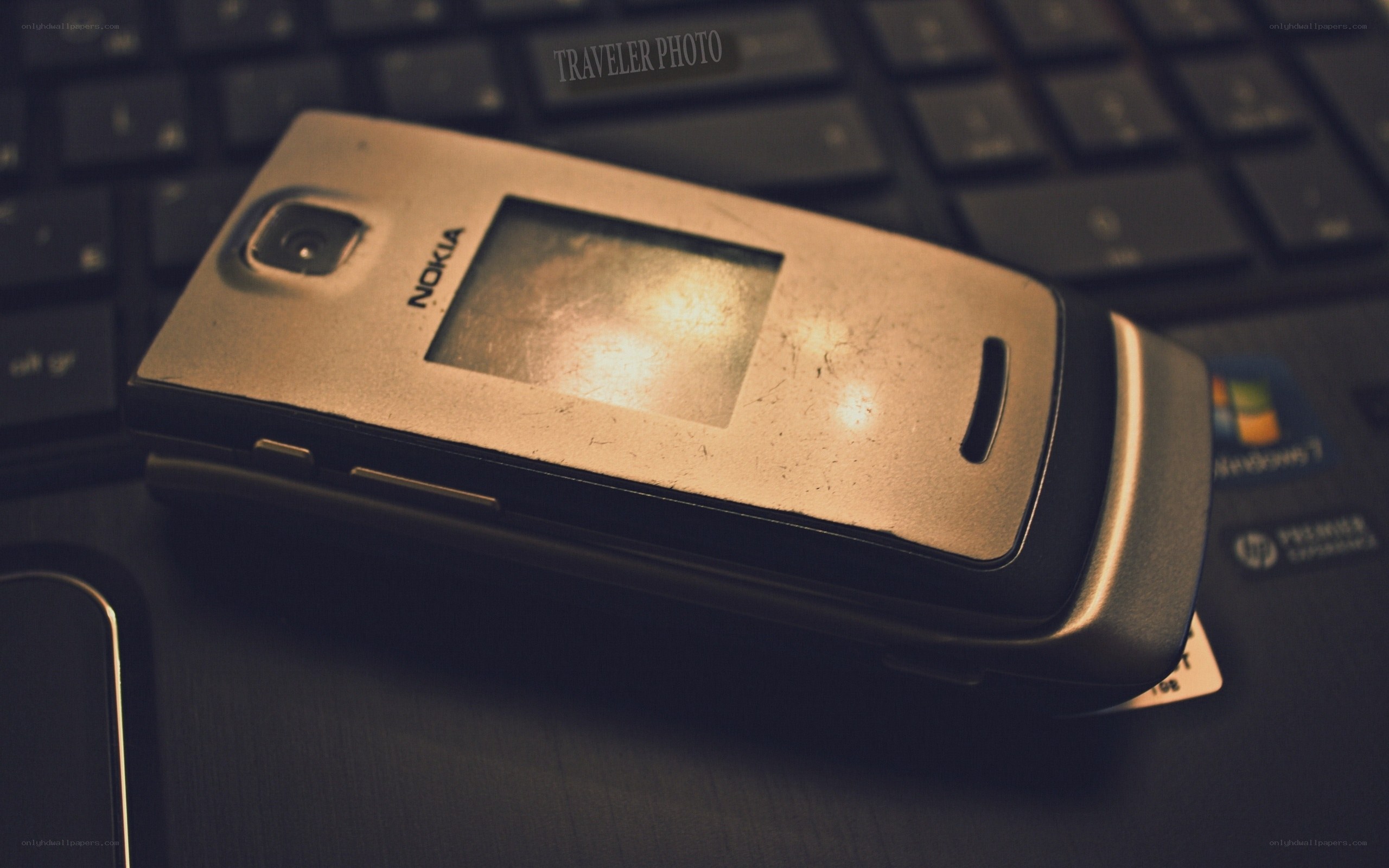 Old Nokia phone on laptop