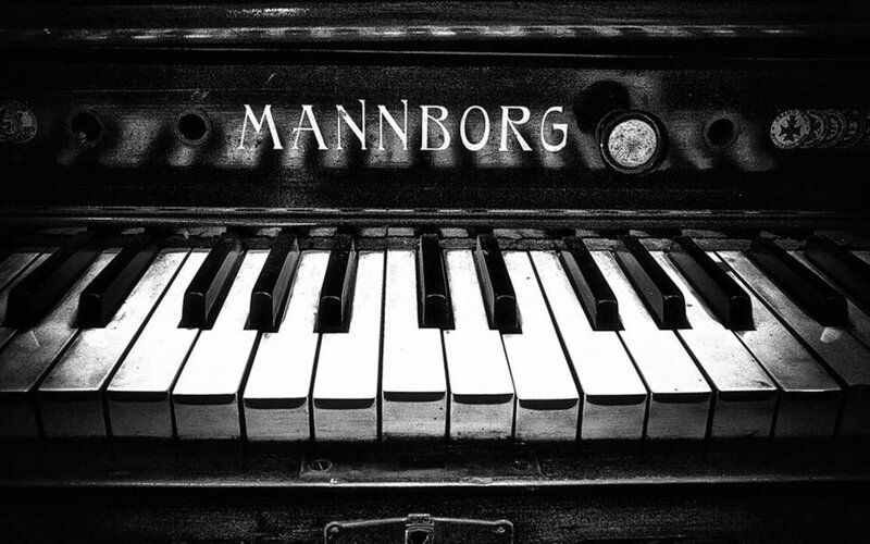 Old Piano Keyboard