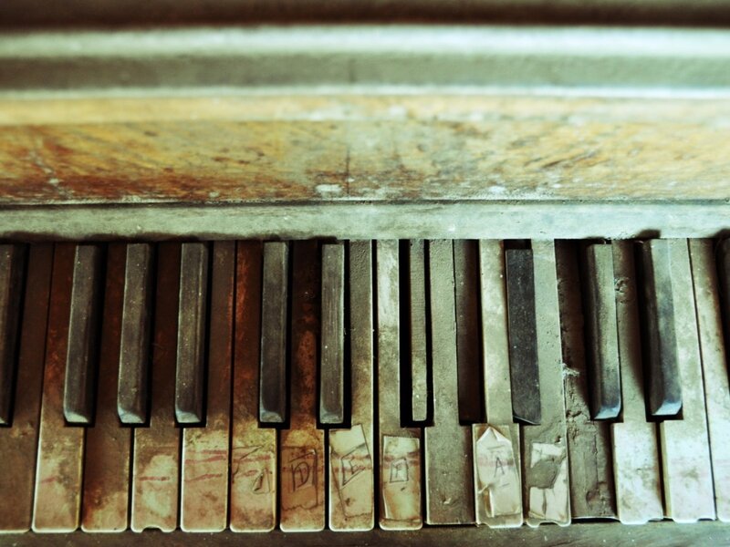 Old Piano Keys — Brown