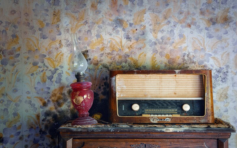 Old Radio and Lamp