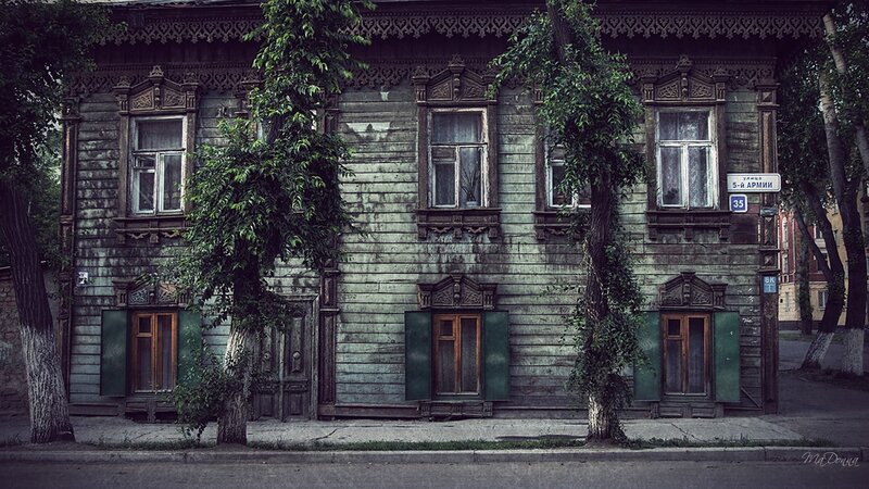 Old Wooden House — Green