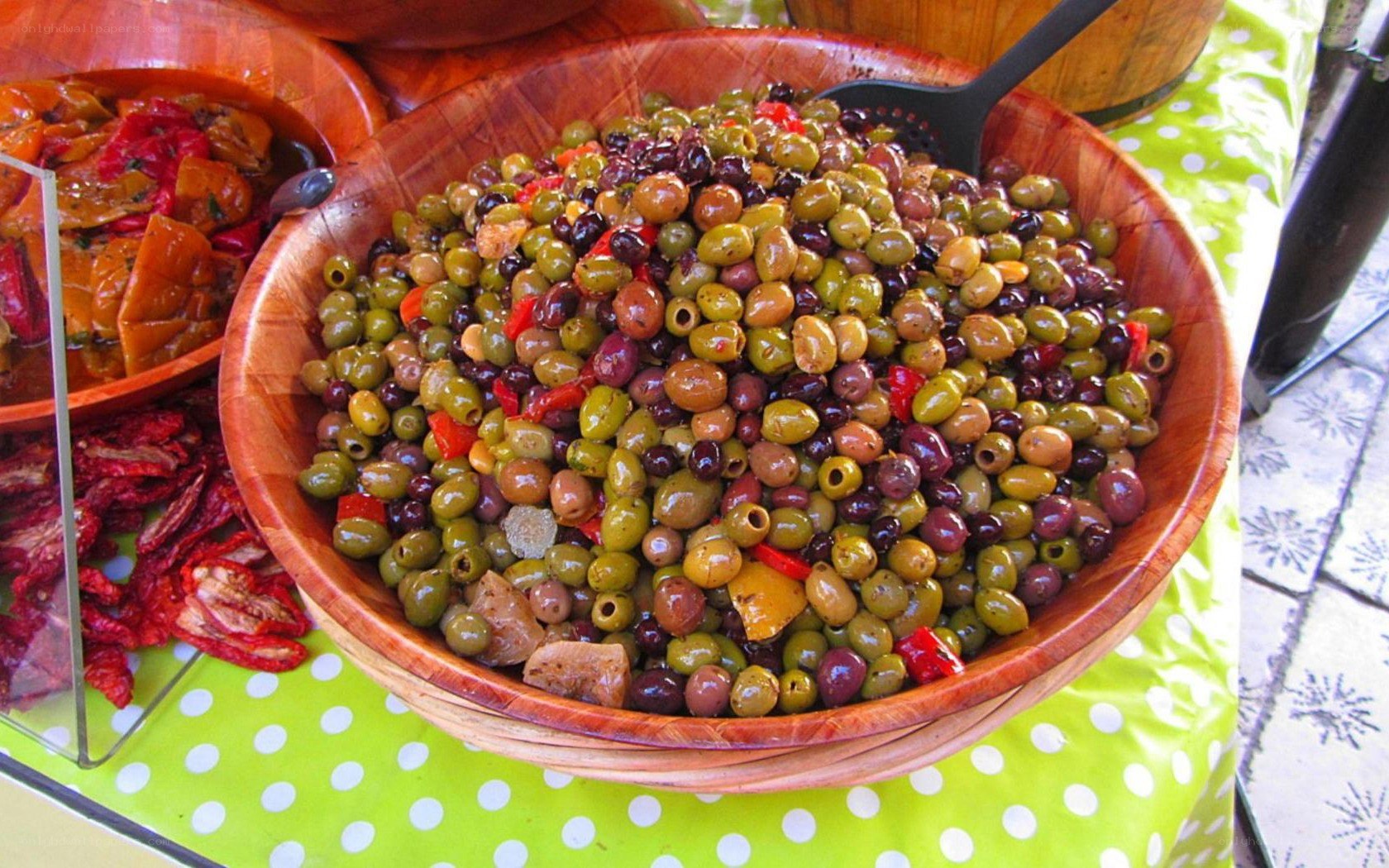 olives and sun-dried tomatoes