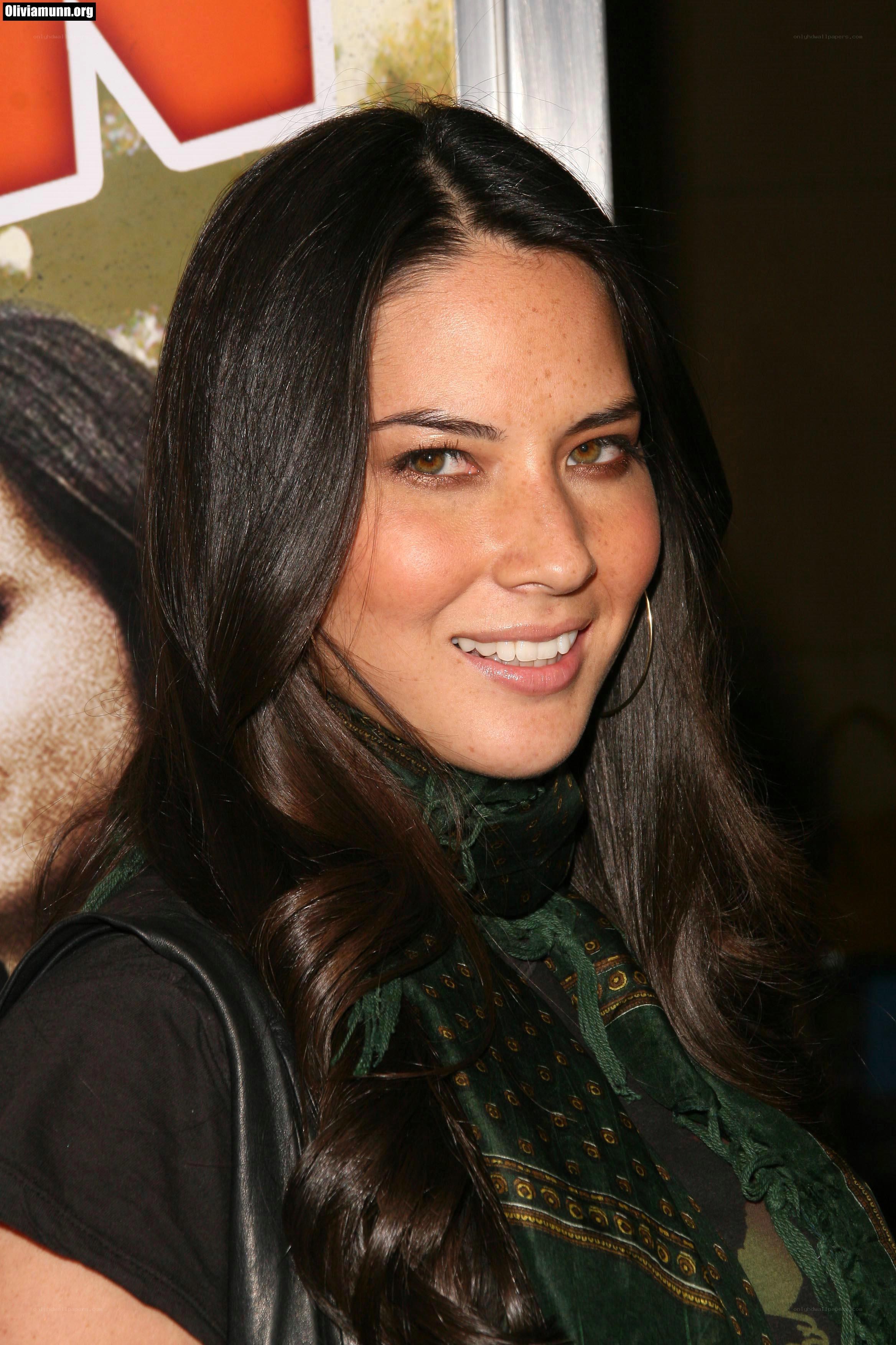 Olivia Munn at event