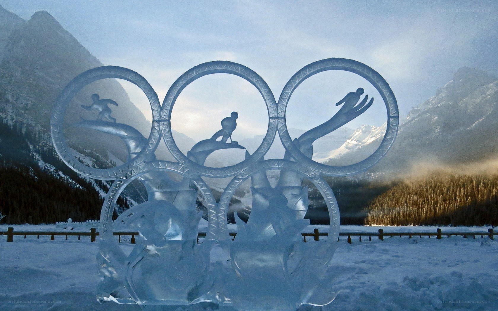 Olympic rings ice sculpture