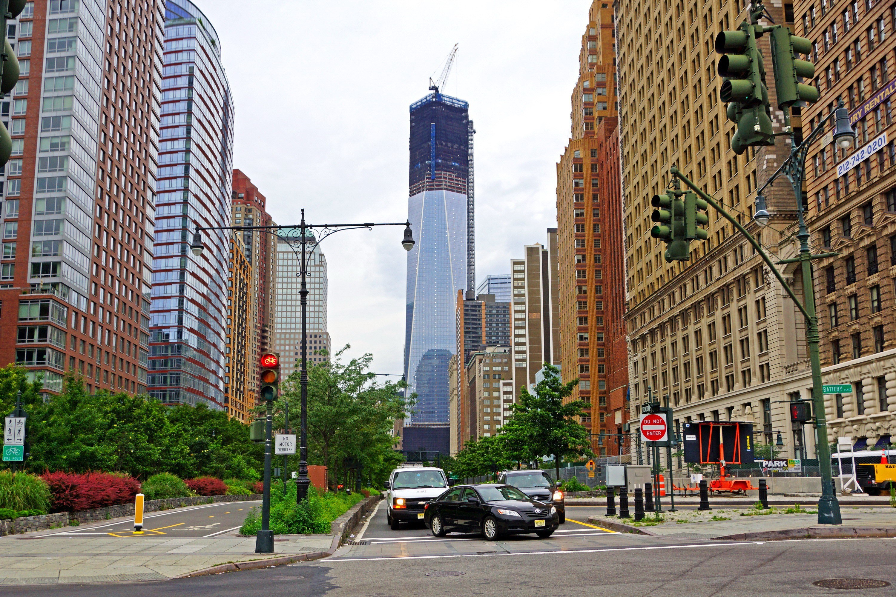 One World Trade Center under construction