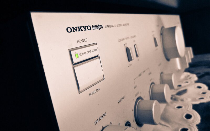 Onkyo amplifier control panel
