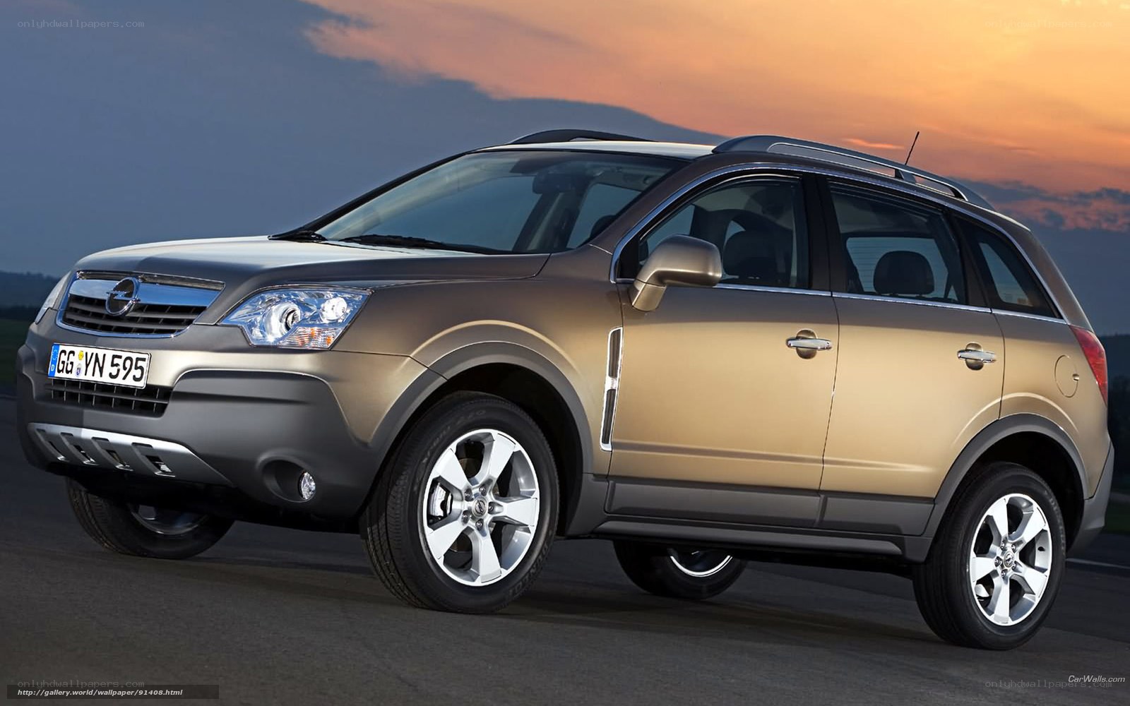 Opel Antara SUV at sunset