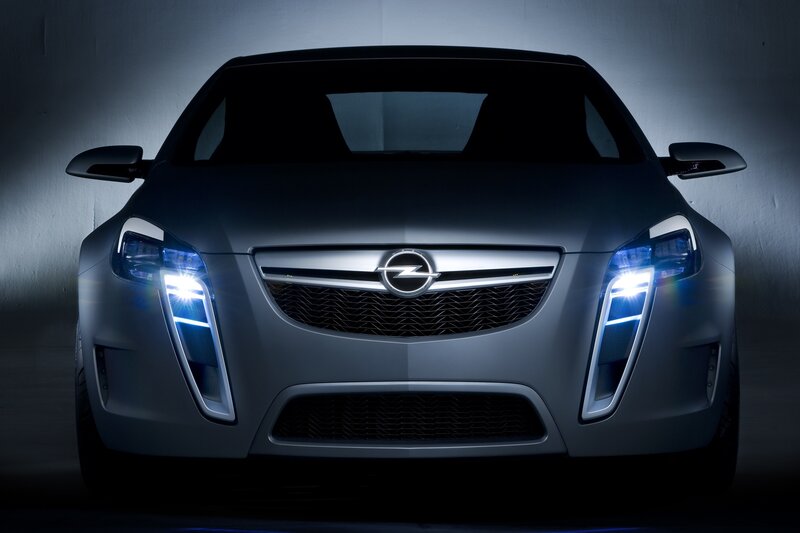 Opel concept car front view