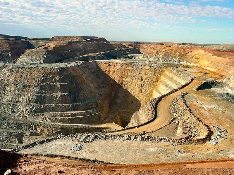 Open-pit mine excavation
