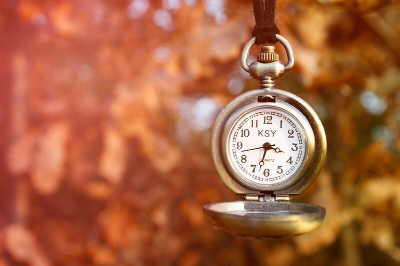 Open Pocket Watch — Gold, Serene