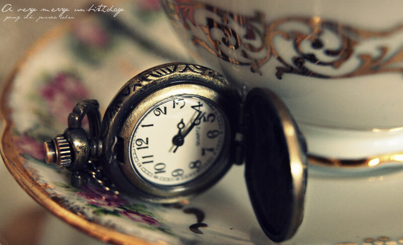 Open Pocket Watch — White, Nostalgic