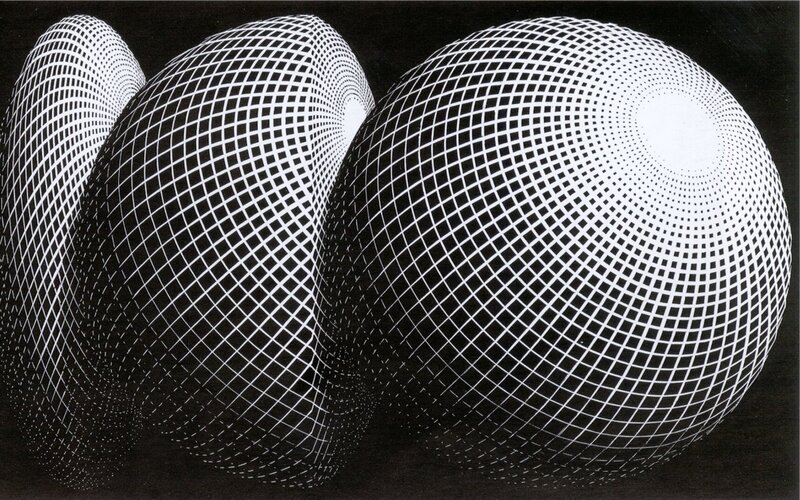 Optical illusion spheres
