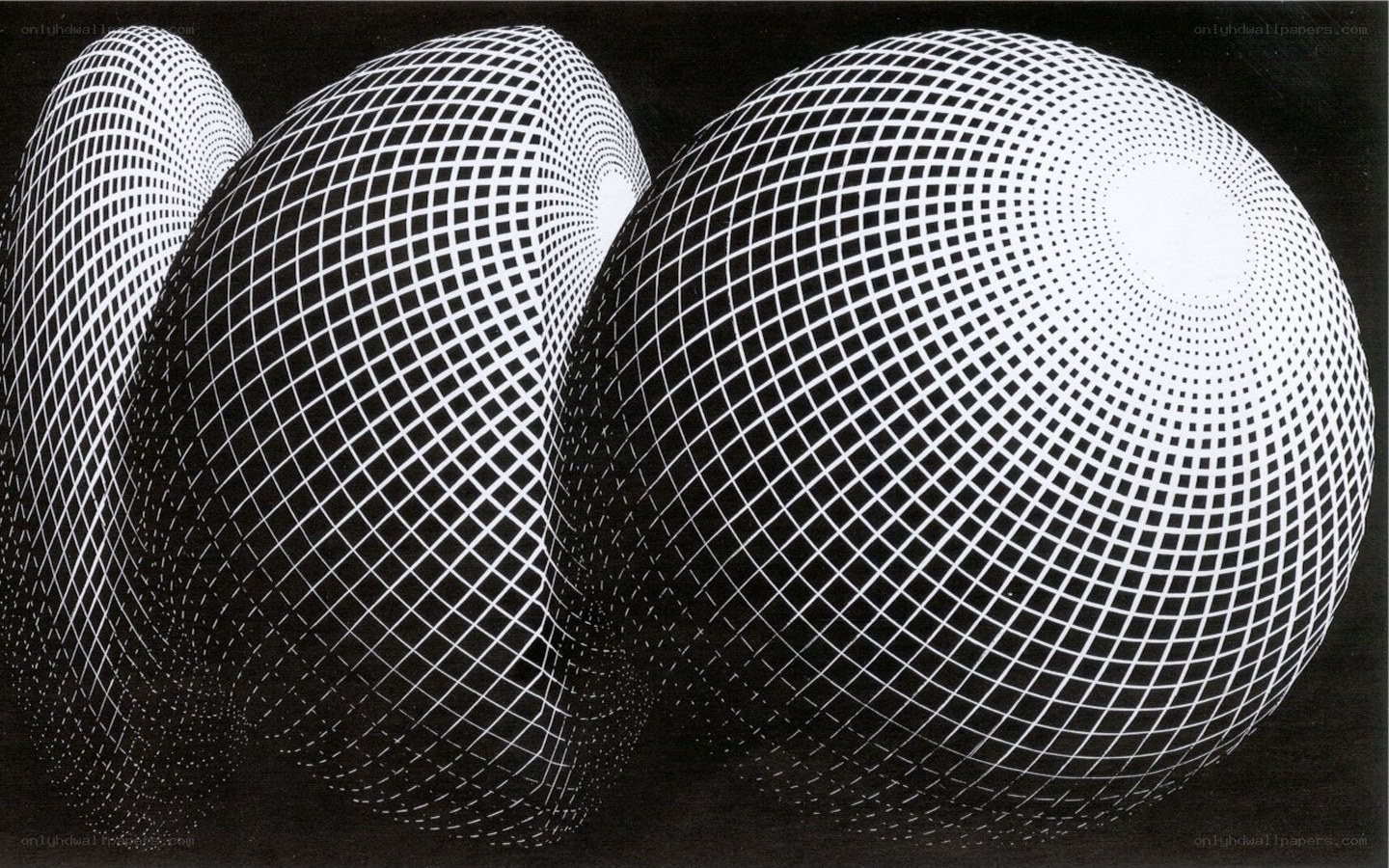 Optical illusion spheres