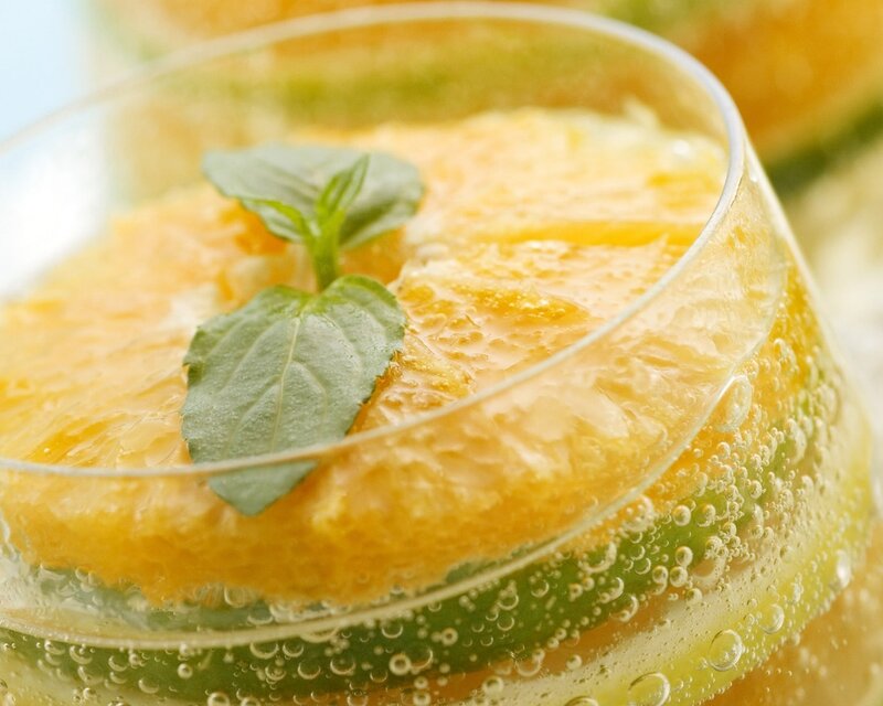 orange and mint drink