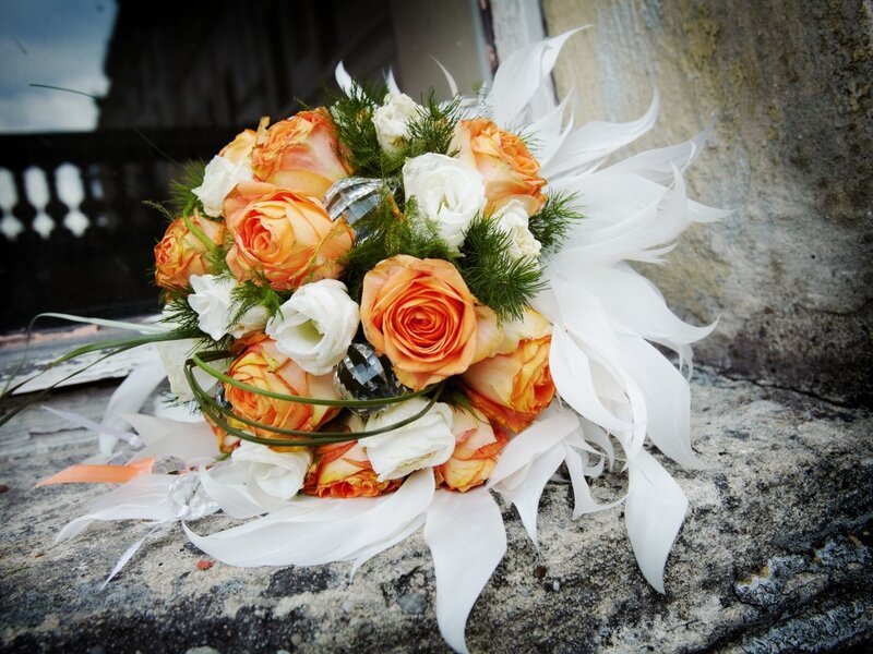 Orange and White Rose Bouquet — Elegant