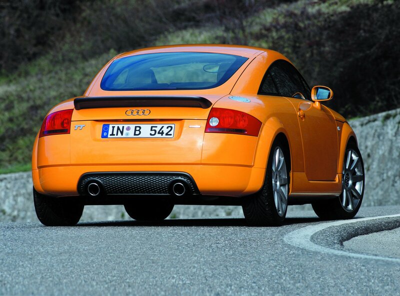 orange audi tt sports car