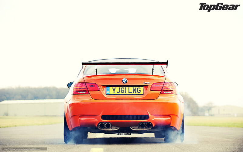 Orange BMW M3 — Dynamic