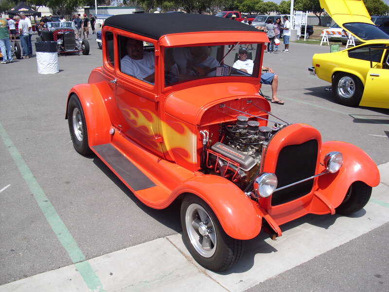 Orange Custom Hot Rod — Outdoor