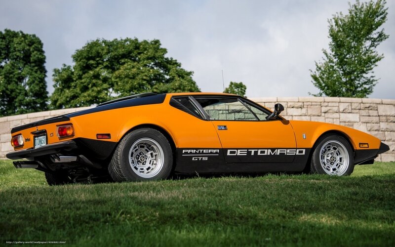 Orange De Tomaso Pantera GTS