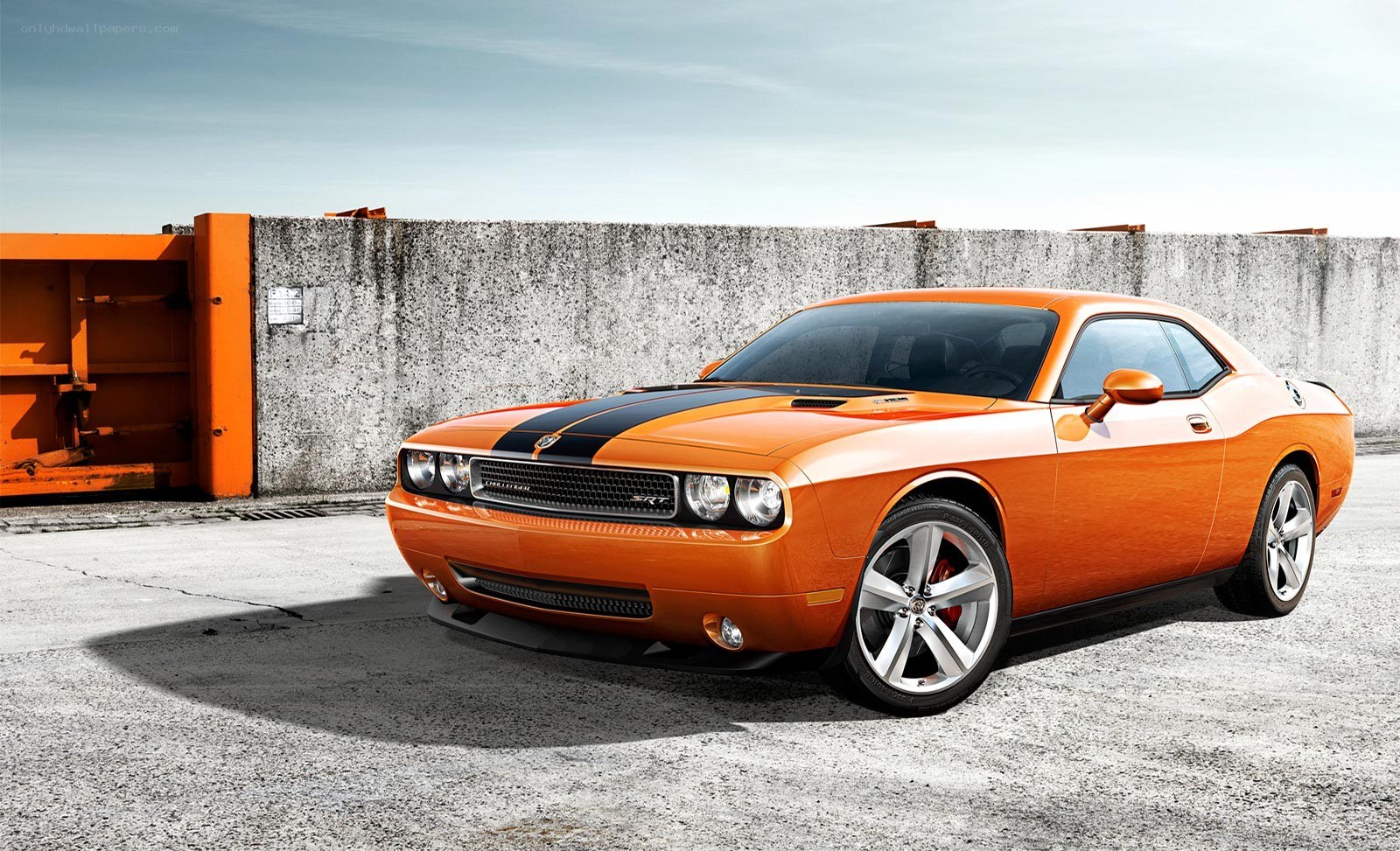 orange dodge challenger srt8