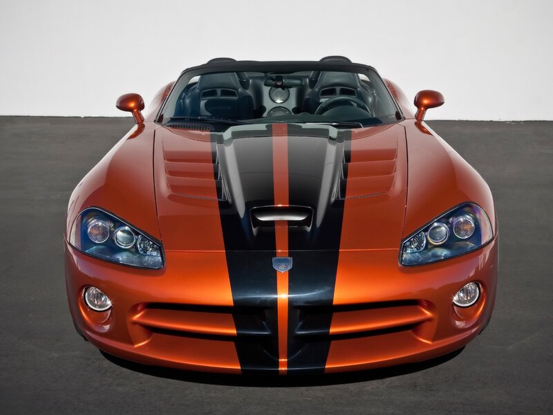 orange dodge viper sports car