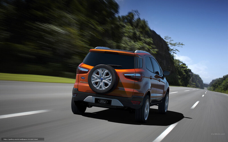 Orange Ford EcoSport — Dynamic