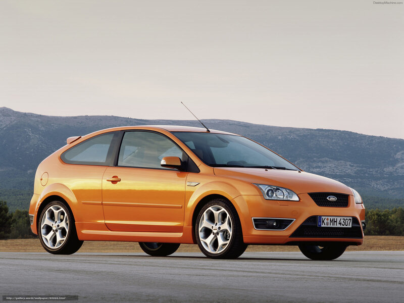 Orange Ford Focus Car — Calm