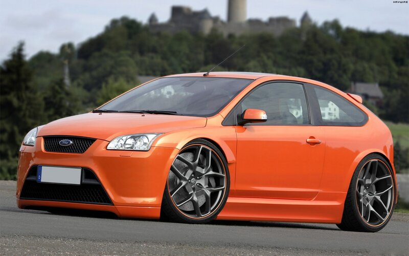 orange Ford Focus RS car