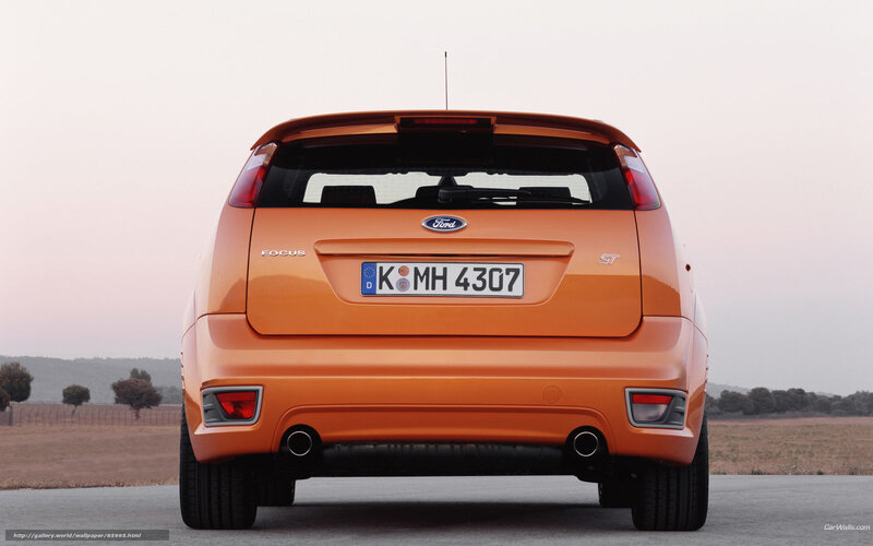 Orange Ford Focus ST rear view