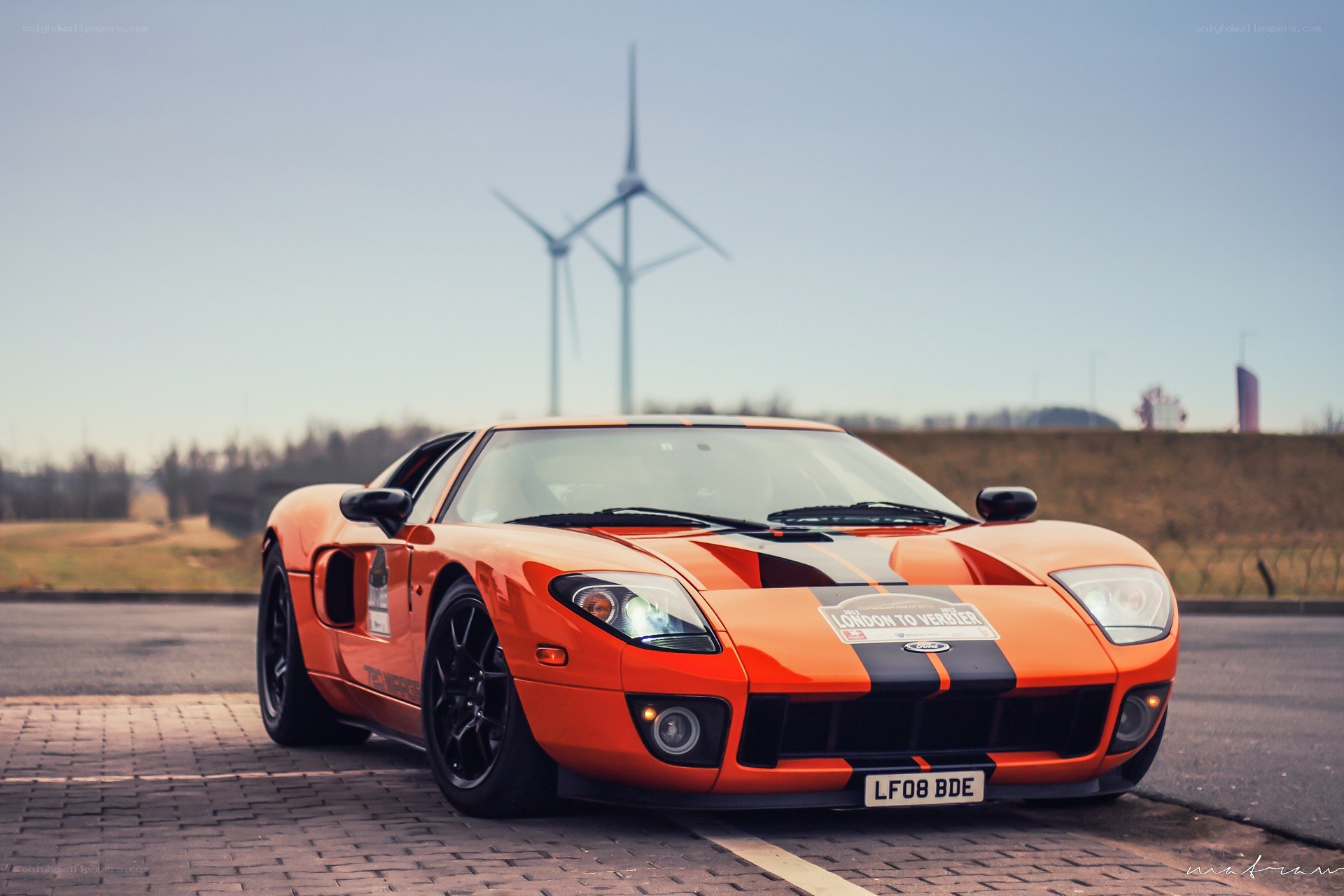 Orange Ford GT with wind turbine