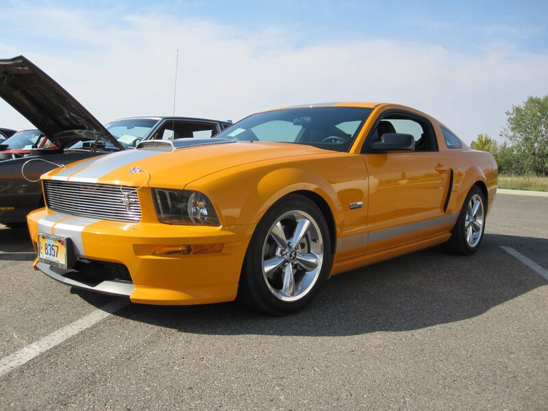 Orange Ford Mustang — Neutral