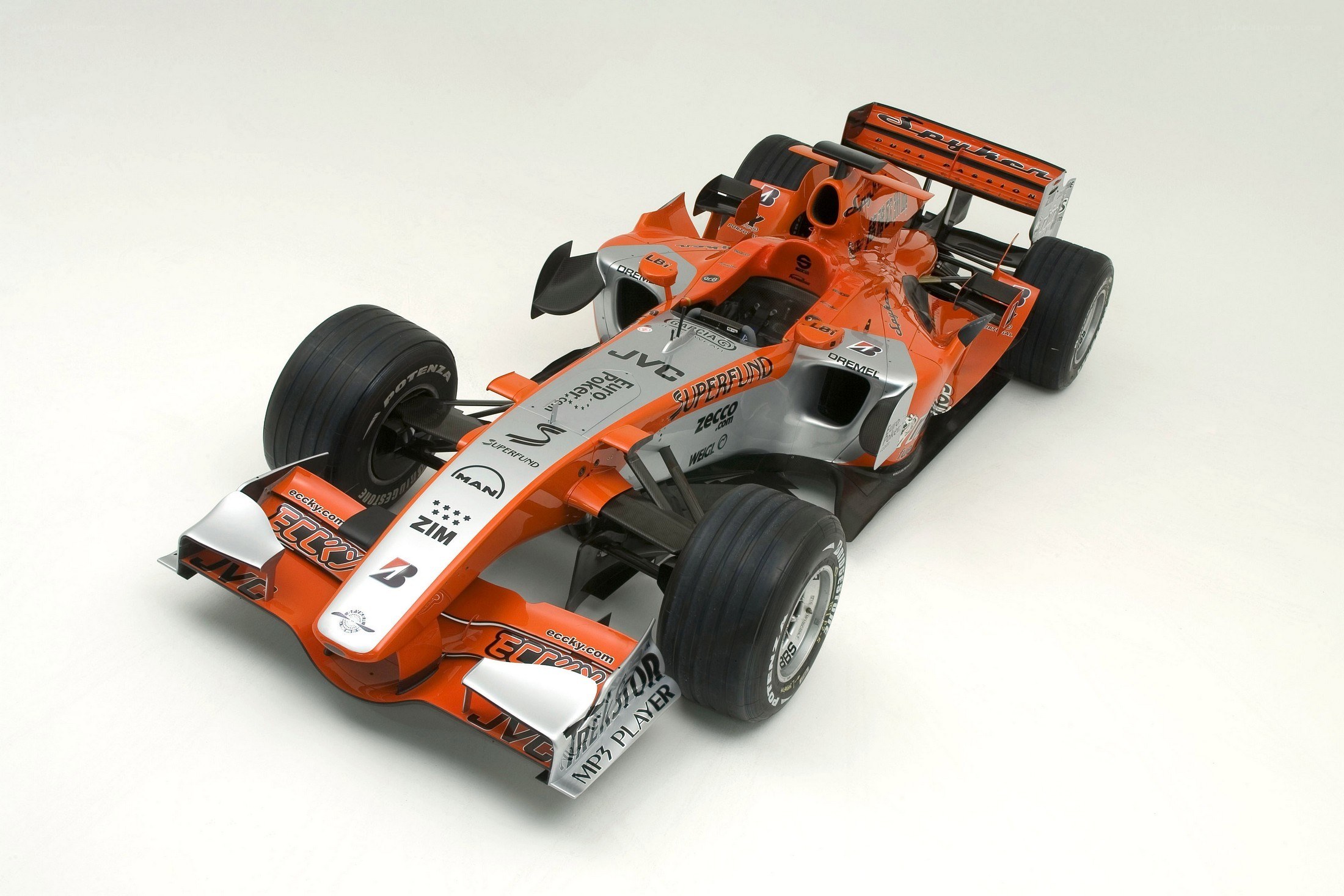 orange formula one race car