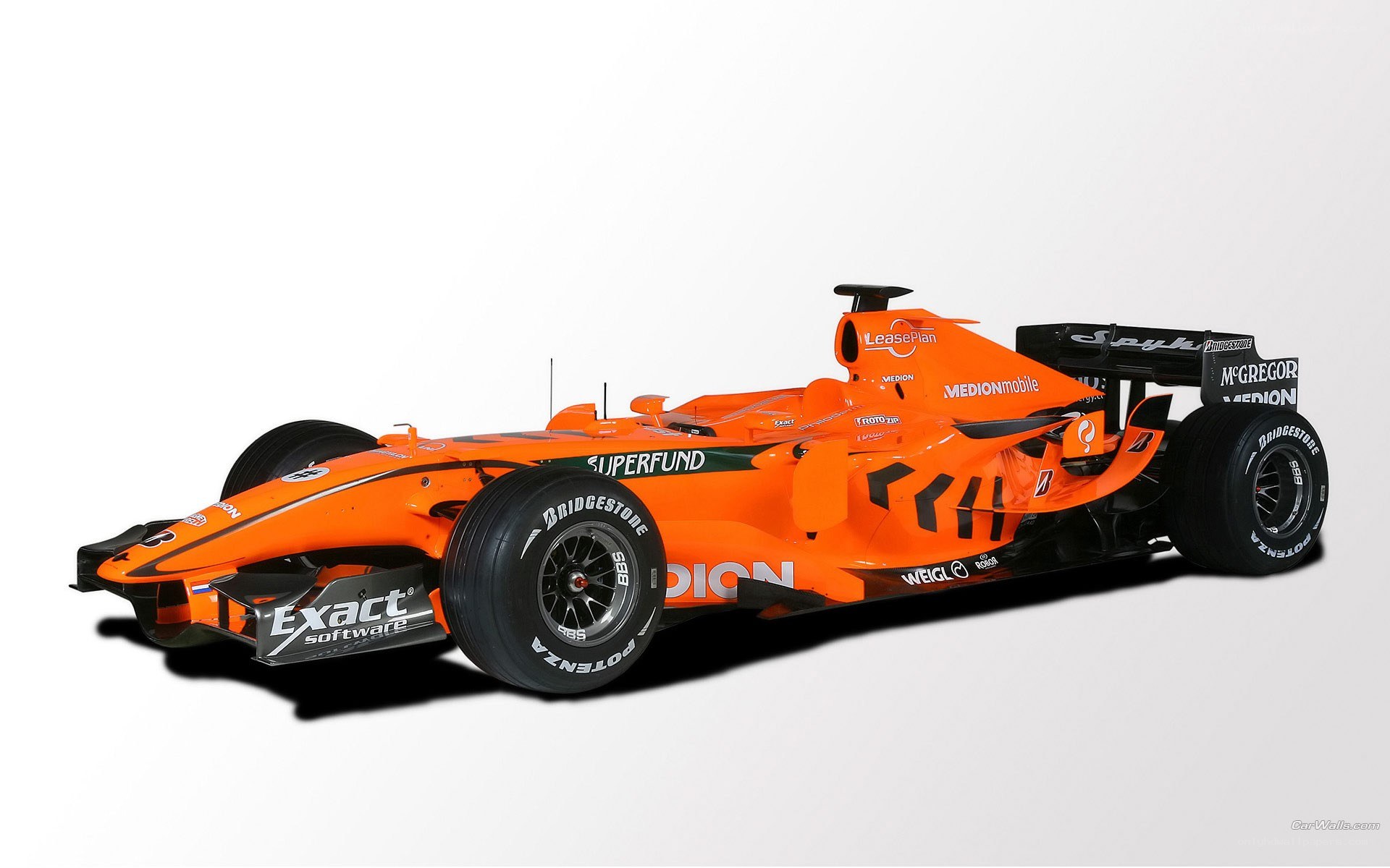 orange formula one race car