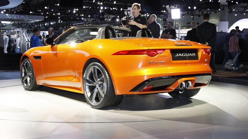 Orange Jaguar F-type — Neutral