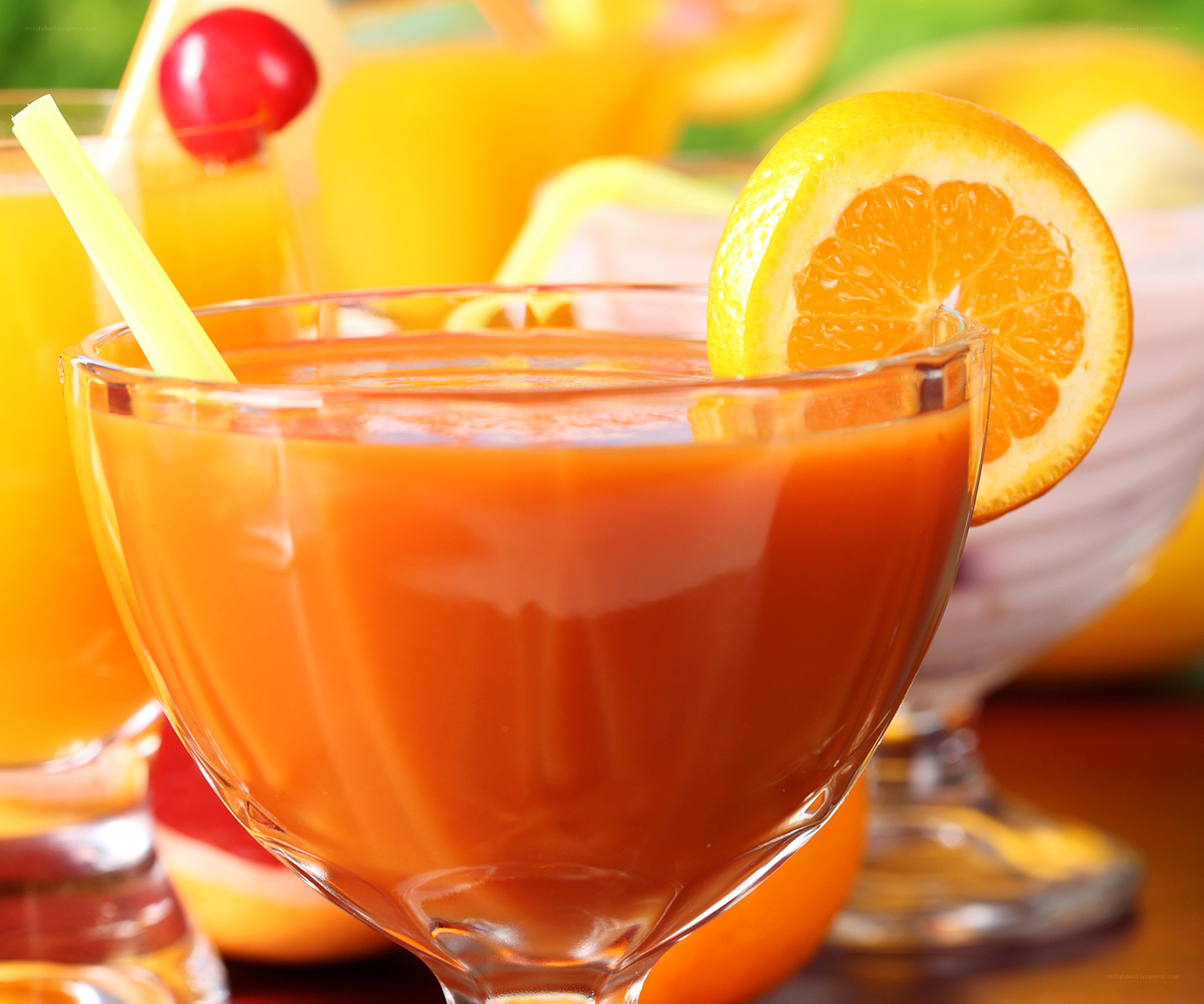 orange juice with garnish