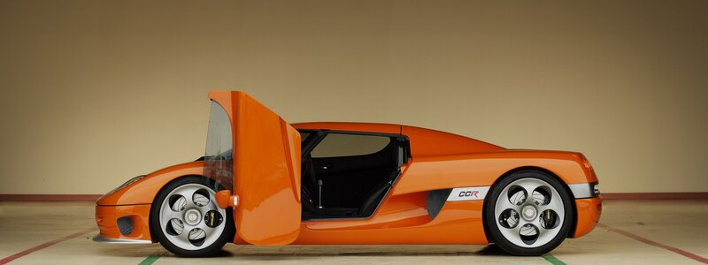 orange koenigsegg ccr sports car