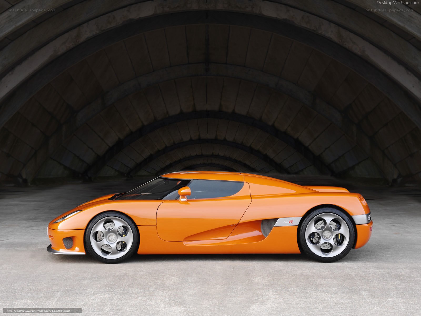 orange koenigsegg ccxr in tunnel