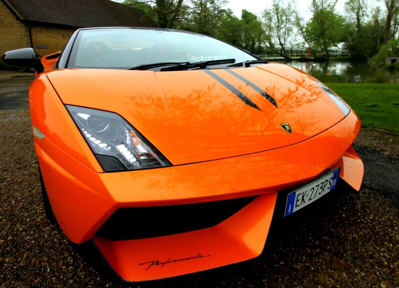 Orange Lamborghini Gallardo — Calm, Spring