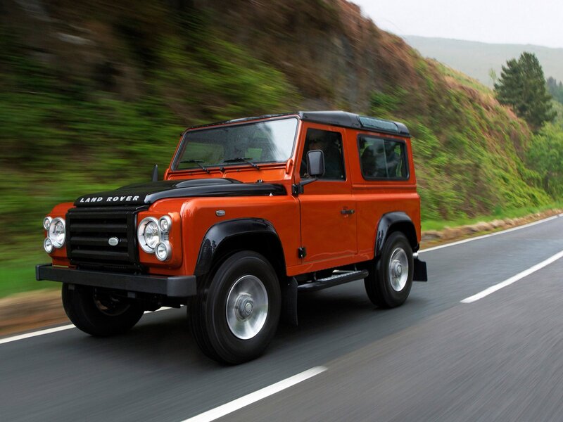 Orange Land Rover Defender — Dynamic
