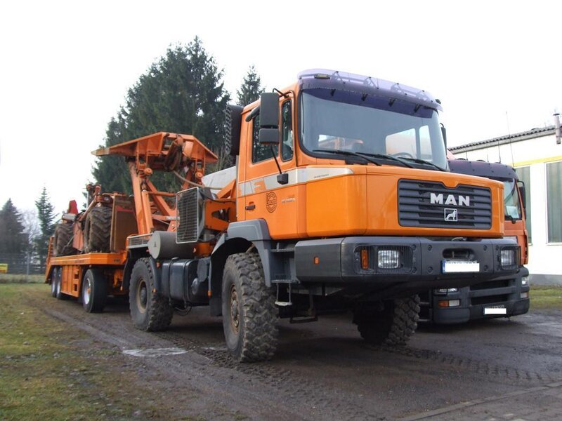 Orange MAN Truck