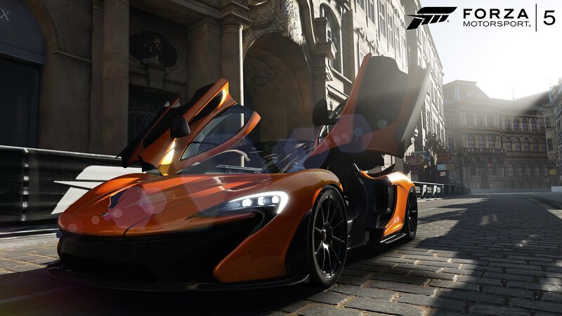 Orange McLaren in Forza Motorsport