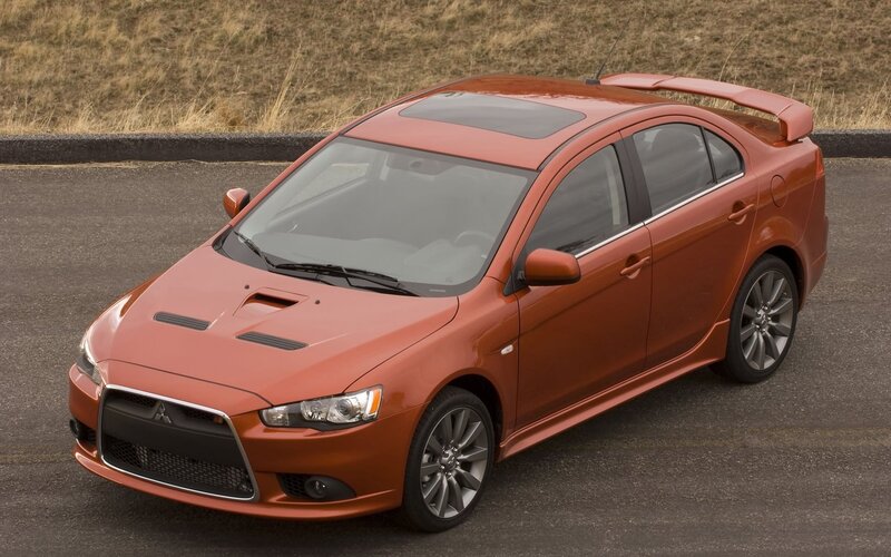Orange Mitsubishi Lancer — Neutral